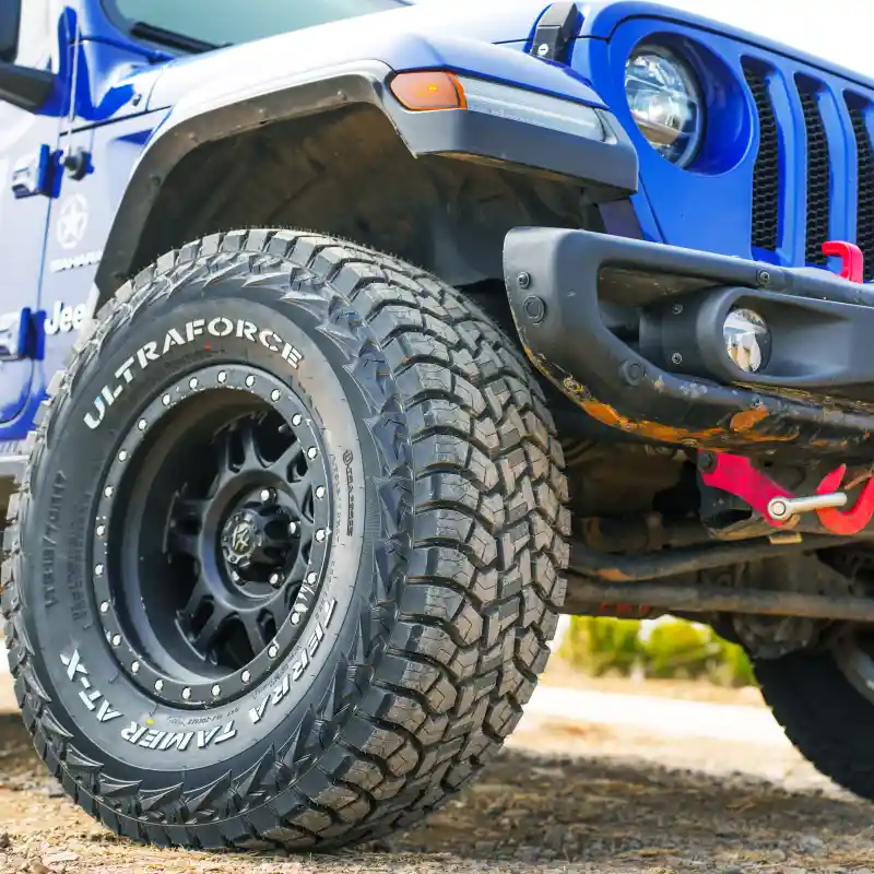 On-and off-road extreme all-terrain tire hybird X terrain 235/60R15